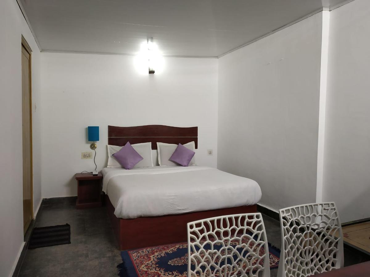 Rheinberg Town Haus Hotell Munnar Exteriör bild